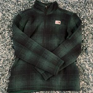 The north face half zip fleece size L
